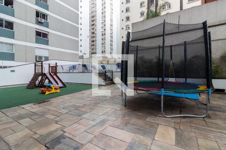 Apartamento para alugar com 152m², 3 quartos e 3 vagasÁrea comum - Playground