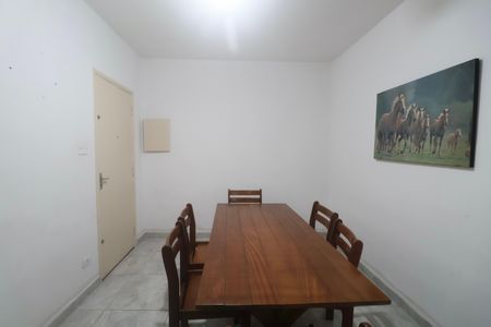 Sala de apartamento para alugar com 2 quartos, 90m² em Jardim Praiano, Guarujá