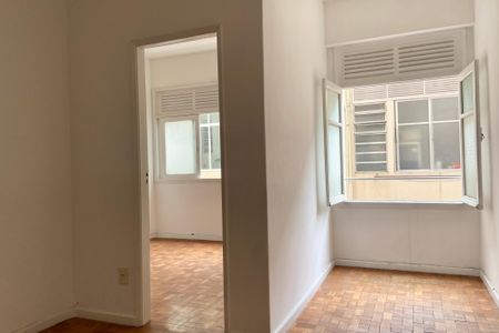 Sala de apartamento à venda com 1 quarto, 40m² em Copacabana, Rio de Janeiro