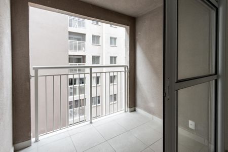 Apartamento para alugar com 2 quartos, 34m² em Parque Industrial Tomas Edson, São Paulo