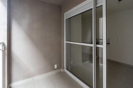 Apartamento para alugar com 2 quartos, 34m² em Parque Industrial Tomas Edson, São Paulo