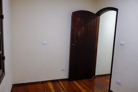 Casa à venda com 180m², 3 quartos e 2 vagasQuarto 1