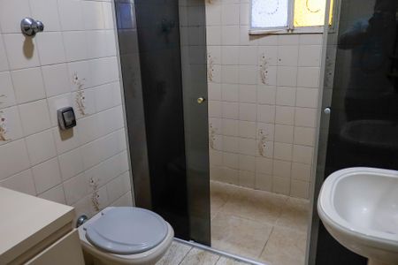 Casa à venda com 180m², 3 quartos e 2 vagasBanheiro