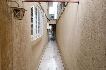 Casa à venda com 180m², 3 quartos e 2 vagasCorredor