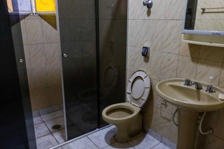 Casa à venda com 180m², 3 quartos e 2 vagasBanheiro 2