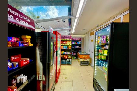 Apartamento à venda com 56m², 2 quartos e 1 vagaMini mercado