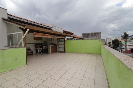 Apartamento à venda com 130m², 2 quartos e 2 vagasQuintal
