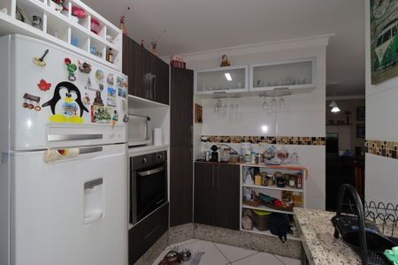 Apartamento à venda com 130m², 2 quartos e 2 vagasCozinha