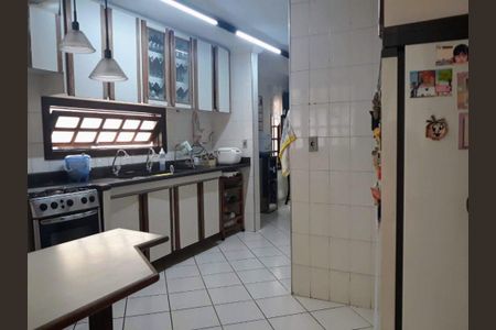 Casa à venda com 3 quartos, 245m² em Sacoma, São Paulo