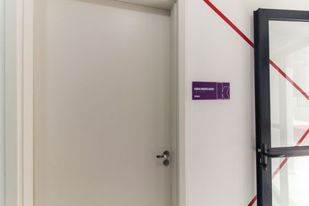 Apartamento para alugar com 38m², 2 quartos e sem vagaMini Mercado