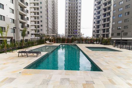 Apartamento para alugar com 38m², 2 quartos e sem vagaÁrea comum - Piscina