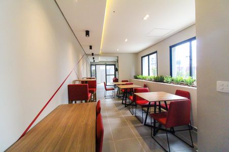 Apartamento para alugar com 38m², 2 quartos e sem vagaÁrea comum - Salão de festas