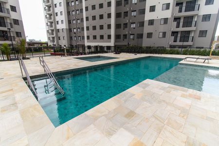 Apartamento para alugar com 38m², 2 quartos e sem vagaÁrea comum - Piscina