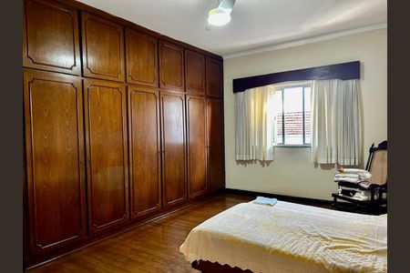 Casa à venda com 2 quartos, 380m² em Campo Belo, São Paulo