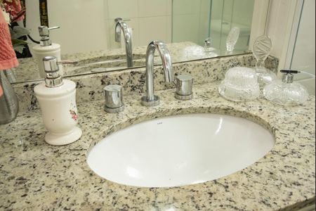 Apartamento à venda com 85m², 2 quartos e 2 vagasBanheiro