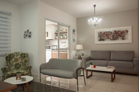 Apartamento à venda com 85m², 2 quartos e 2 vagasSala