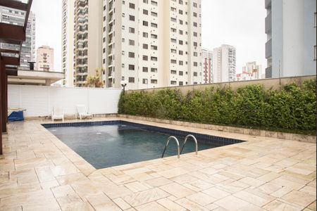 Apartamento à venda com 85m², 2 quartos e 2 vagasÁrea comum - Piscina