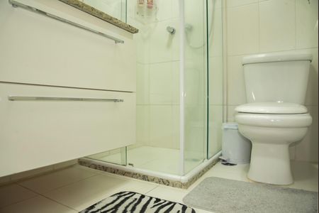 Apartamento à venda com 85m², 2 quartos e 2 vagasBanheiro da Suíte