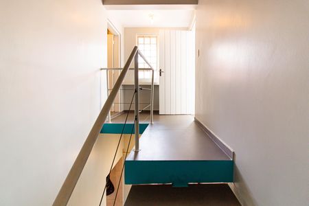 Casa para alugar com 280m², 4 quartos e 2 vagasEscada