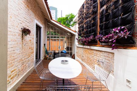 Casa para alugar com 280m², 4 quartos e 2 vagasVaranda