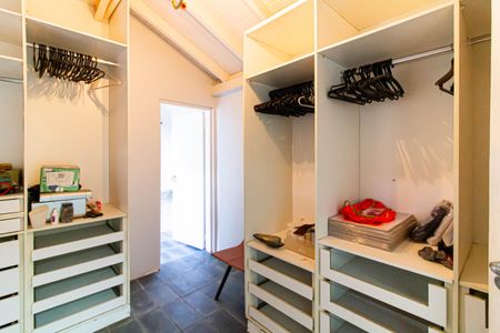 Casa para alugar com 280m², 4 quartos e 2 vagasÁrea de Serviço