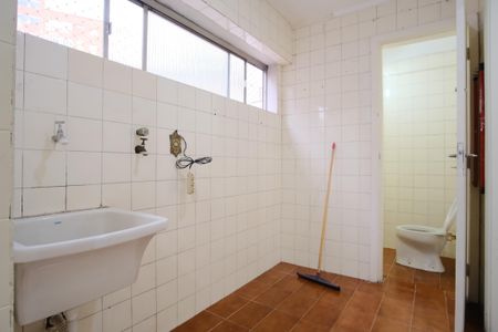 Apartamento para alugar com 70m², 3 quartos e 1 vagaÁrea de Serviço