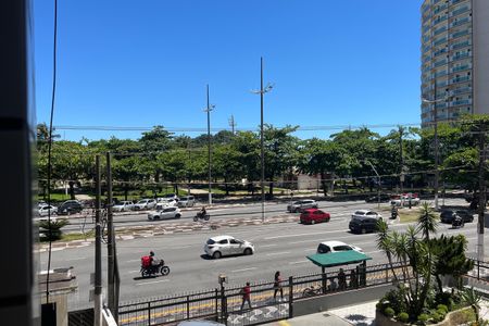 Vista Sala de apartamento para alugar com 2 quartos, 86m² em Gonzaga, Santos