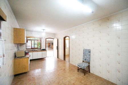 Casa para alugar com 465m², 6 quartos e 8 vagasCozinha