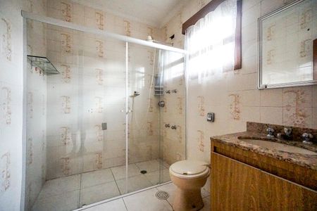 Casa para alugar com 465m², 6 quartos e 8 vagasBanheiro da suíte 01