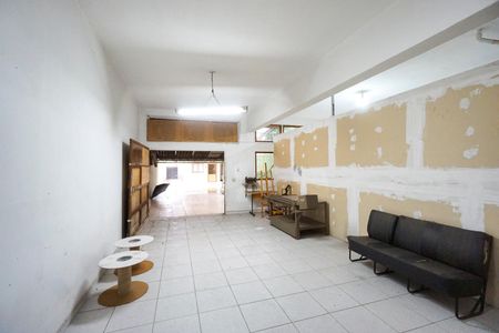 Casa para alugar com 465m², 6 quartos e 8 vagasSalão 01