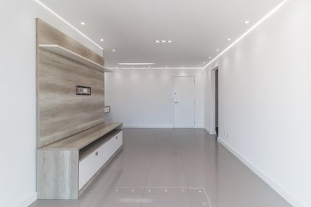 Sala de apartamento para alugar com 3 quartos, 97m² em Jardim Marica, Mogi das Cruzes