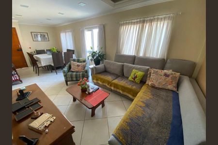 Casa à venda com 3 quartos, 300m² em Jardim Monte Kemel, São Paulo