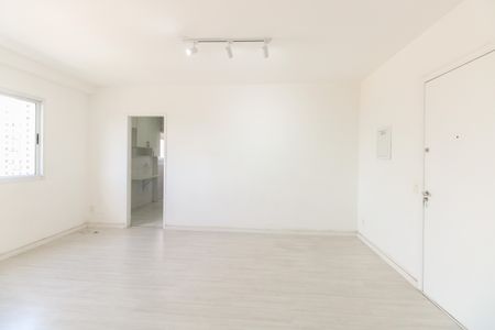 Apartamento à venda com 40m², 1 quarto e 1 vagaSala e Quarto 