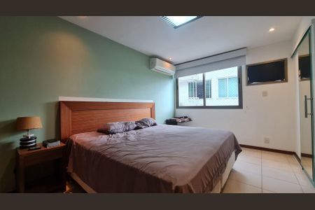 Apartamento à venda com 3 quartos, 130m² em Charitas, Niterói