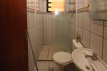 Casa à venda com 300m², 3 quartos e 8 vagasBanheiro