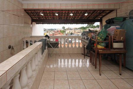 Casa à venda com 300m², 3 quartos e 8 vagasÁrea de Serviço