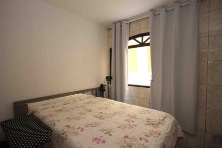 Casa à venda com 300m², 3 quartos e 8 vagasQuarto