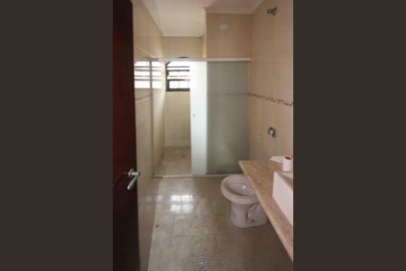 Casa à venda com 300m², 3 quartos e 8 vagasBanheiro