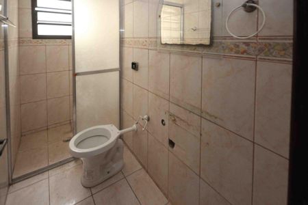 Casa à venda com 300m², 3 quartos e 8 vagasBanheiro 02 casa 02
