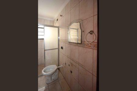 Casa à venda com 300m², 3 quartos e 8 vagasBanheiro 02 casa 02