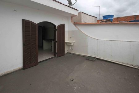 Casa à venda com 300m², 3 quartos e 8 vagasÁrea de Serviço casa 02