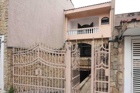 Casa à venda com 300m², 3 quartos e 8 vagasFachada