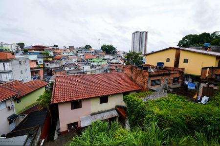 Vista do Quarto 1 de casa para alugar com 2 quartos, 53m² em Parque Santo Antonio, Guarulhos