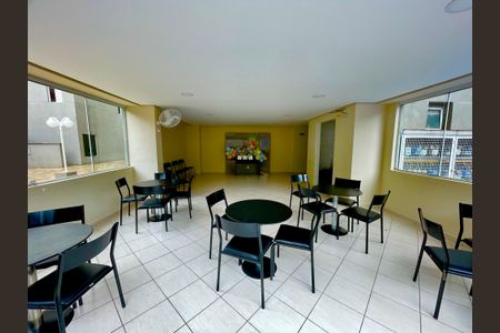 Apartamento para alugar com 64m², 2 quartos e 1 vagaÁrea comum - Salão de festas