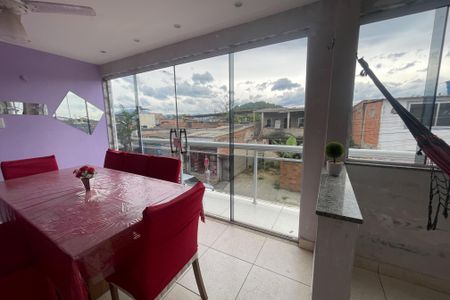 Casa para alugar com 180m², 6 quartos e 3 vagasSala