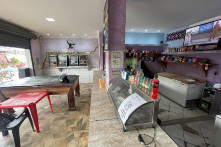 Casa para alugar com 180m², 6 quartos e 3 vagasSala/bar