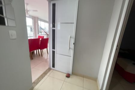 Casa para alugar com 180m², 6 quartos e 3 vagasSala 2