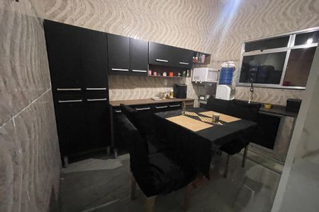 Casa para alugar com 180m², 6 quartos e 3 vagasCozinha
