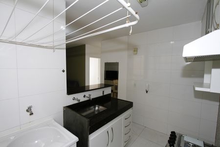 Apartamento à venda com 54m², 2 quartos e 1 vagaCozinha e Área de Serviço