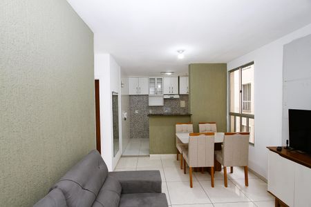 Sala de apartamento à venda com 2 quartos, 54m² em Padre Eustáquio, Belo Horizonte